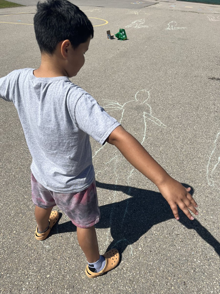 Mrs. Burgess tweet media