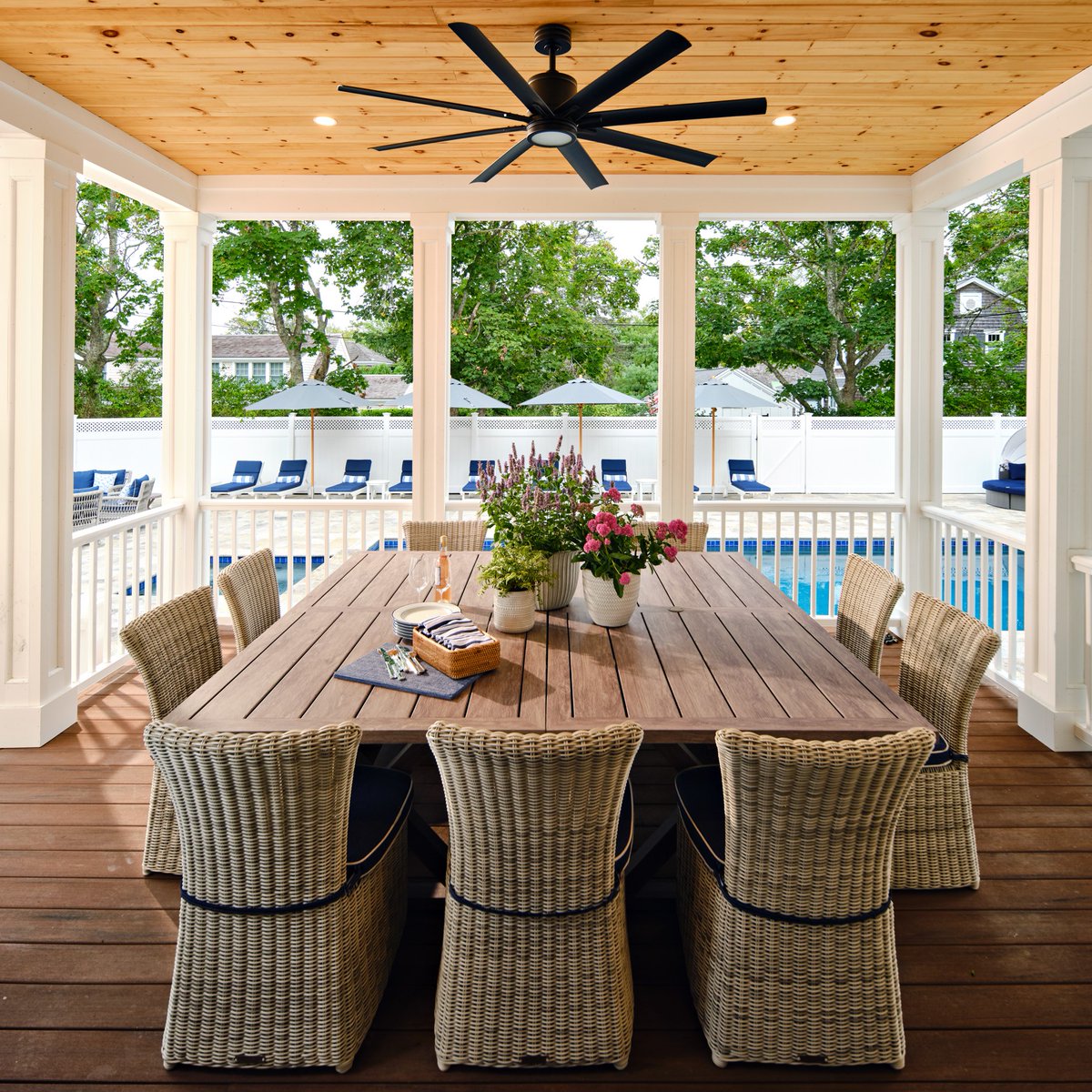 We design our clients’ outdoor spaces with as much care as we do their indoor spaces.
#ERTADesigned #LifeWellDesigned #FarmersPorch #IndoorOutdoorLiving #OutdoorLiving #ChathamMA #LuxuryHomes #NewEnglandArchitect