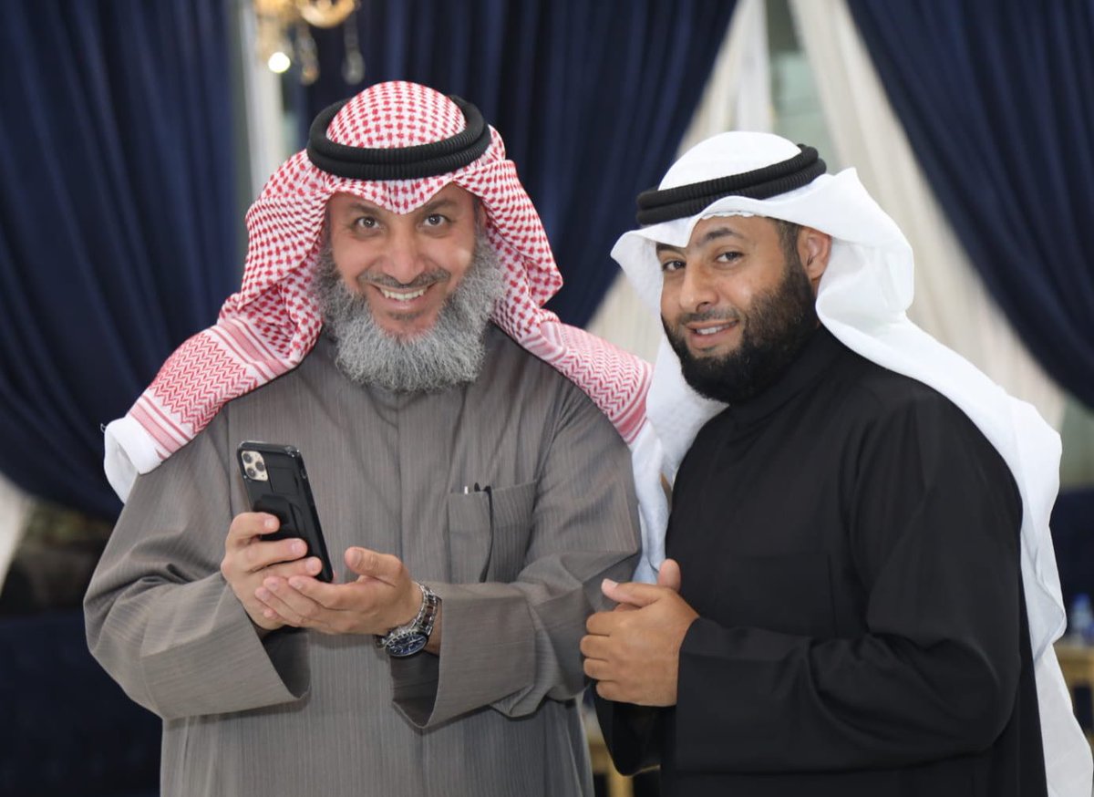 اللهم يا حي يا قيوم يا رحمن الدنيا والآخرة ورحيمهما يا من بيده ملكوت كل شيء وهو على كل شيءٍ قدير ، اشفي أخي وحبيبي
#مبارك_الخالدي شفاءاً تاماً عاجلاً غير آجل
#دعواتكم بهذه الأيام #عشر_ذي_الحجة