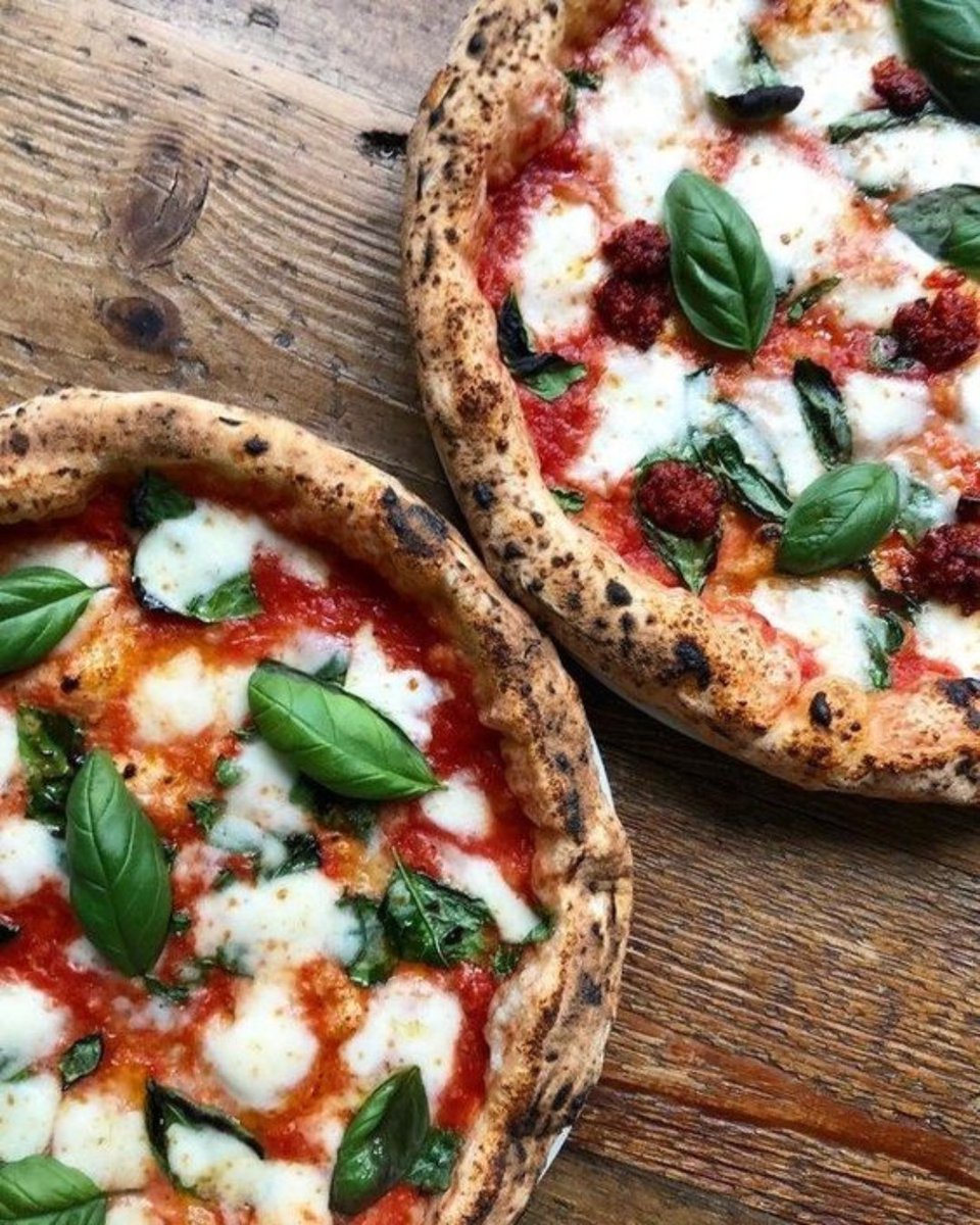 peacocks's tweet photo. Its the weekend and what take away are you picking for tea? 😍🍕🥓🌮🍢🍟
1,2,3 or 4?
comment below 👇
#weekendtakeaway #pickone #mypeacocks https://t.co/O6ToGolwDY