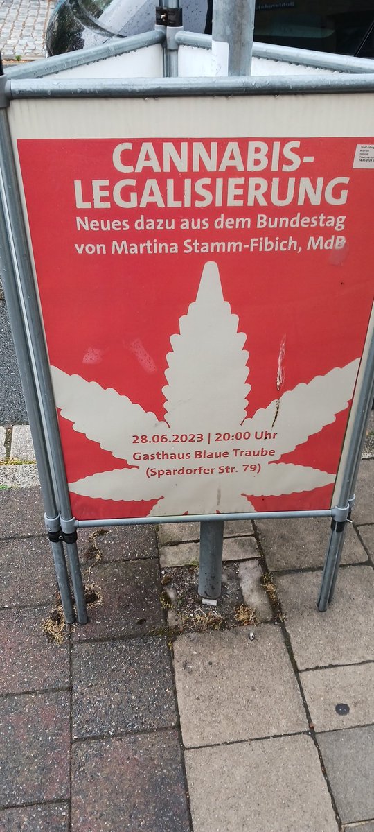 Falls jemand aus Erlangen und Umgebung interesse hat.

Vllt klappts bei mir, dann frag ich mal genau nach.

#Weedmob
#EntkriminalisierungSofort 
#LiberaleLappen