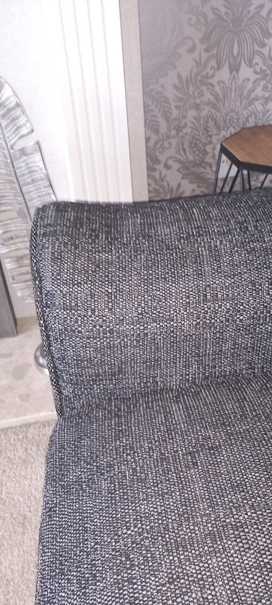 onemanscustard's tweet photo. @ArgosHelpers had these sofas since Feb in our holiday home and the arm has collapsed on one side... the last picture is of the other arm that's perfectly fine... do you have anyone who can repair it please 🙏 https://t.co/SIKwUElpjh