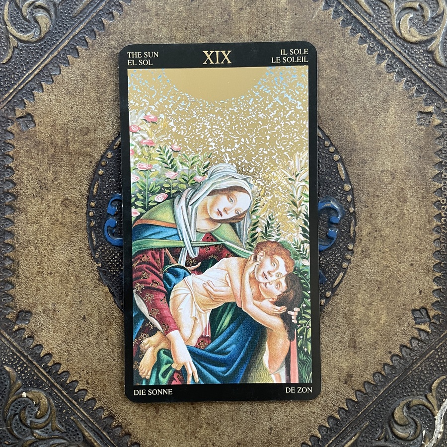 fenice's tweet image. The Sun card reminds us that abundance comes from within. Look inward and cultivate your own inner light to attract abundance. #tarotlesson