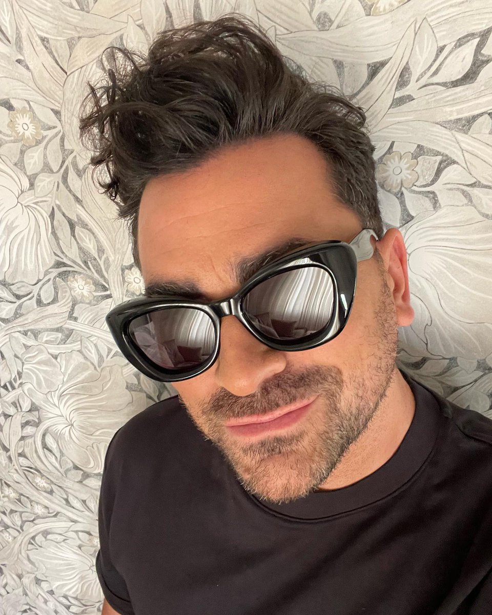 Dan Levy for DL Eyewear modelling The Bond 🖤🖤

Available now at thisisdl.com 

#DLEyewear #SeeWithLove #DanLevy
