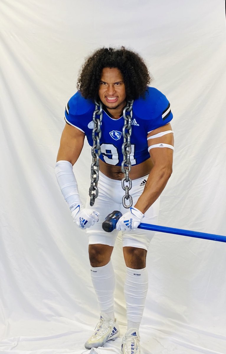 Media Day: Defensive Edition 📸 😎

#WeNotMe | #BleedBlue