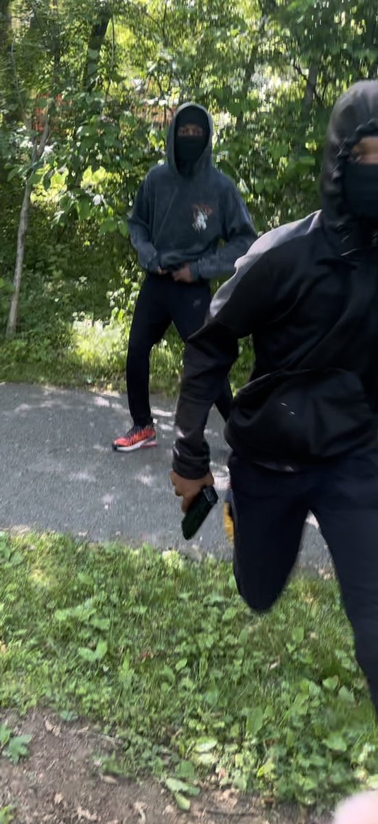 TheDMVLive's tweet photo. Montgomery County Police are investigating an attempted armed robbery back on May 25th along the Gunners Lake Trail in Germantown. The suspects fled after being unable to obtain anything: https://t.co/o7M8AvuTCx