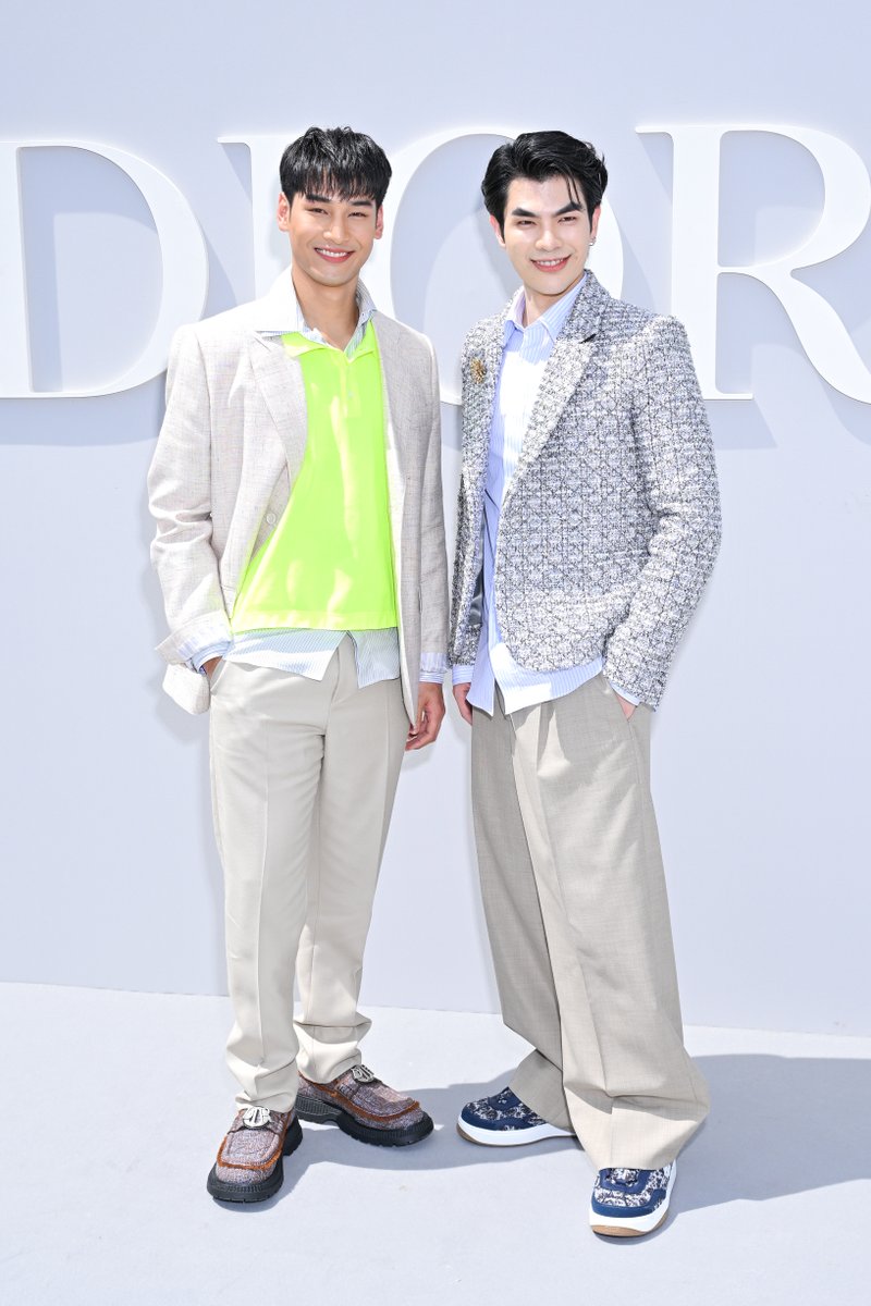 Thai actors <a href="/Nnattawin1/">Nnattawin</a> and @MilePhakphum, <a href="/Dior/">Dior</a>’s newest ambassadors, attend the #DiorSummer24 show by Kim Jones 

🔗: gq.mn/7WjK9ne
