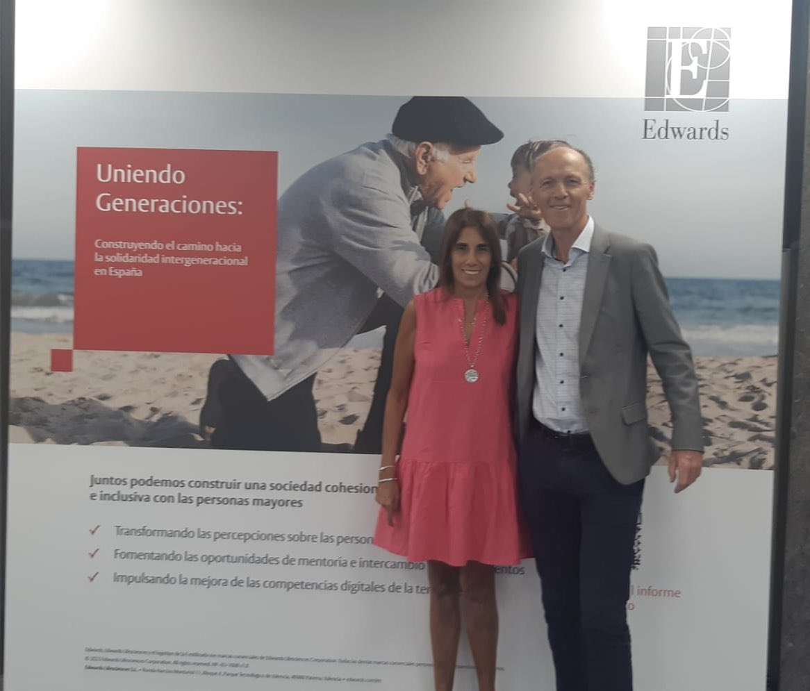 Ayer la presidenta asistió a la presentación del informe de Edwards Lifescience “Uniendo Generaciones: Construyendo el camino hacia la solidaridad intergeneracional en España”. 

#AEPOVAC
#cardiopatiacongenita
#valvulopatia
<a href="/MichaelGeorgePR/">Michael George</a>