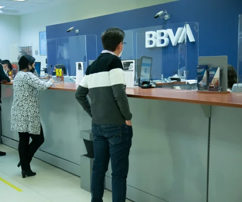 viktor_sanabria's tweet photo. ¿Qué tanto conocimiento de productos tiene atención al cliente de @BBVA_Mex ? ¿porque son tan cerrados? ¿Tan indispensables se sienten?

Resulta que por temas administrativos (SAT) requiero cambiar la fecha de corte de mi cuenta bancaria, tarjeta de débito para ser exactos. https://t.co/HdCvrBU92L