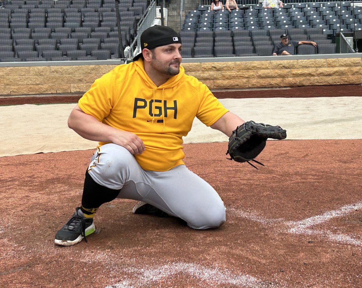 City Connect gear spotted at today’s Weekend Fantasy Camp games. <a href="/theFortMcKenry/">Michael McKenry</a>