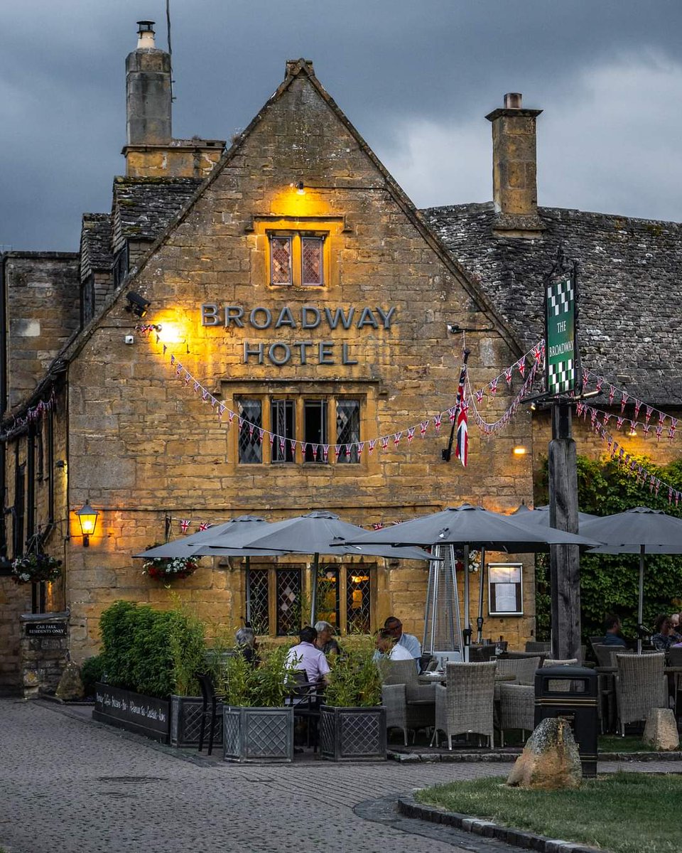 Dusk in Broadway, The Cotswolds