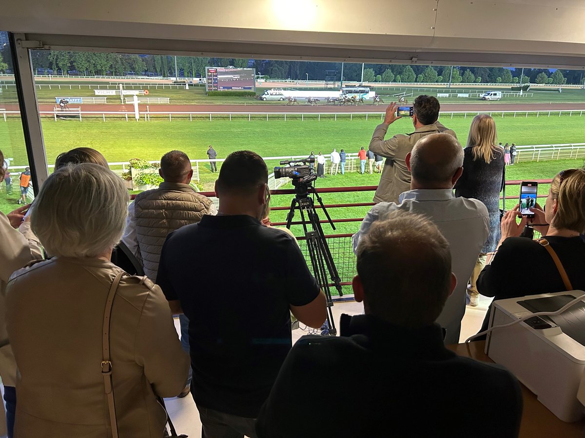 PMU (@pmu) on Twitter photo 100 participants hier pour la journée transmission de la direction régionale @PMU à l’<a href="/HippodromeVichy/">Hippodrome de Vichy</a> dont 30 top partenaires avec leurs invités pour une journée immersive au +près des courses. Merci aux équipes et aux socio-pros !
<a href="/Ricoujacques/">Jacques Ricou</a> <a href="/MathieuZacc/">Mathieu Zaccagnini</a> <a href="/MatAbrivard/">Matthieu Abrivard</a> 100 participants hier pour la journée transmission de la direction régionale @PMU à l’<a href="/HippodromeVichy/">Hippodrome de Vichy</a> dont 30 top partenaires avec leurs invités pour une journée immersive au +près des courses. Merci aux équipes et aux socio-pros !
<a href="/Ricoujacques/">Jacques Ricou</a> <a href="/MathieuZacc/">Mathieu Zaccagnini</a> <a href="/MatAbrivard/">Matthieu Abrivard</a>