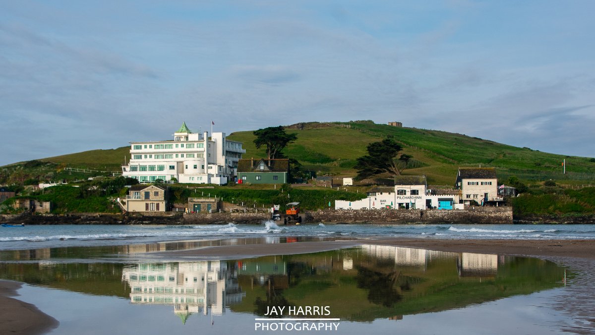 JayHarrisPhoto1's tweet image. 𝔹𝕦𝕣𝕘𝕙 𝕀𝕤𝕝𝕒𝕟𝕕
A weekend away at Challaborough was a great opportunity for some photos of #burghisland

Perhaps we'll stay at the #burghislandhitel next time....

#pilchardinn #bigburyonsea #challaborough #artdeco #seatractor #agathachristie #devon #southdevon
