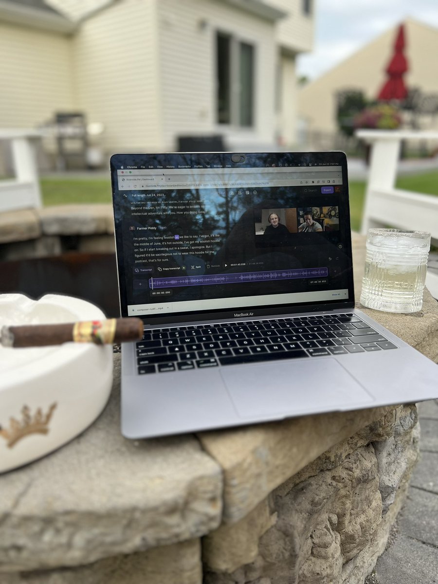 DigitalOptimyst's tweet photo. @NFTdomini dropping 🔥on the #beyondtheden podcast today…

Stay tuned for some Teasers

@wolfdotgame 
#woolish https://t.co/OTP5eid3BA