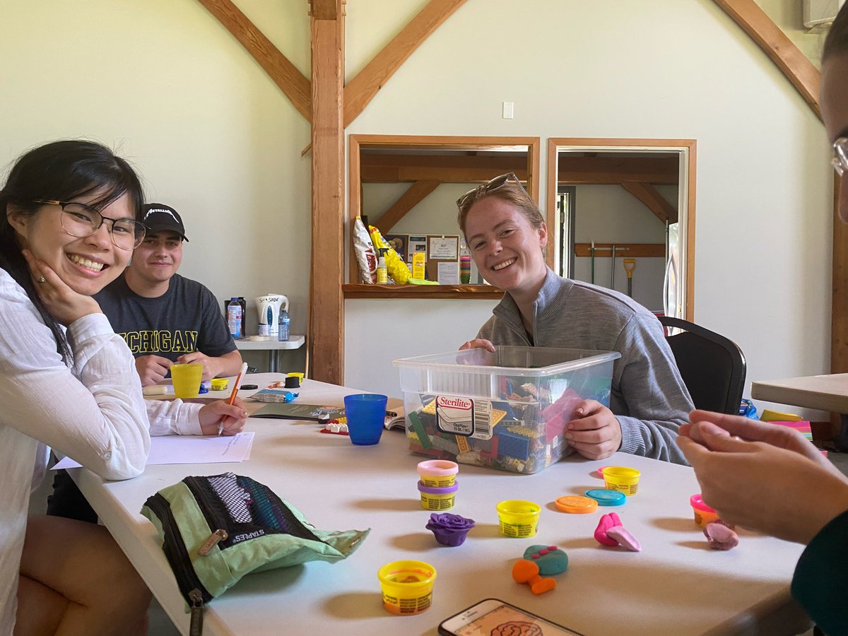 Monica Tang tweet media