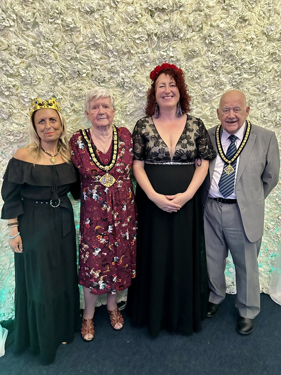 What a fantastic evening we had tonight at The Studio Widnes for the Fortuna Female Society FFS “Queens of Halton Awards Ceremony 2023”

Well done to all the nominees this evening and to the overall winners. The awards were to celebrate some of the amazing Women in Halton.