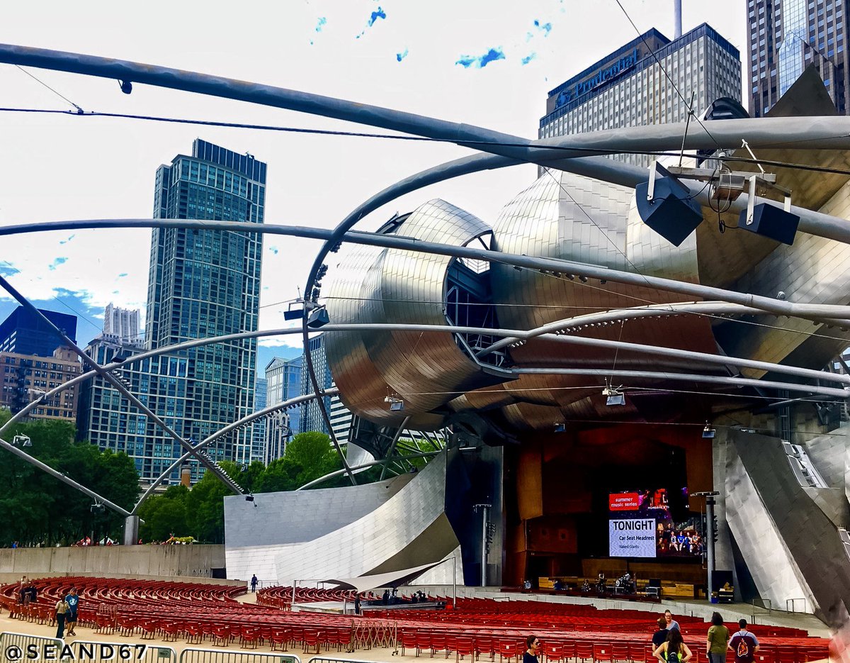 seand6711's tweet photo. A few shots of the amazing Jay Pritzker Pavilion in Chicago’s Millennium Park! 📸🎶🌤️🏙️ @SeanD671 #chicago #photographer #architecture #stage #summertime #chitown #livemusic #ampitheatre #photography #milleniumparkchicago https://t.co/SlApRBzw9L