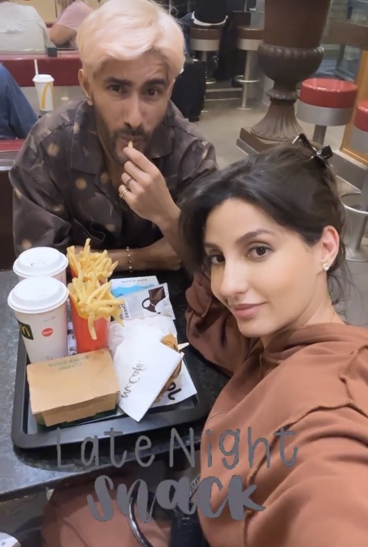 Late Night Snack 🤎
.
.
#NoraFatehi #SexyInMyDress #SIMD