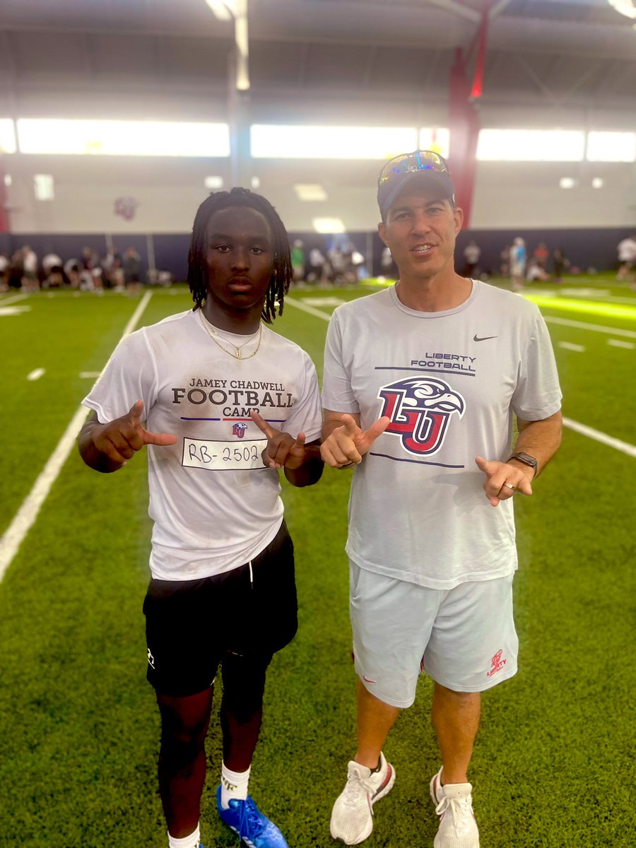 Had a Great Camp Day at Liberty today ‼️Love the atmosphere there will be back soon as @CoachChadwell @coachisaacFB Thank you coaches GO FLAMES 🔥