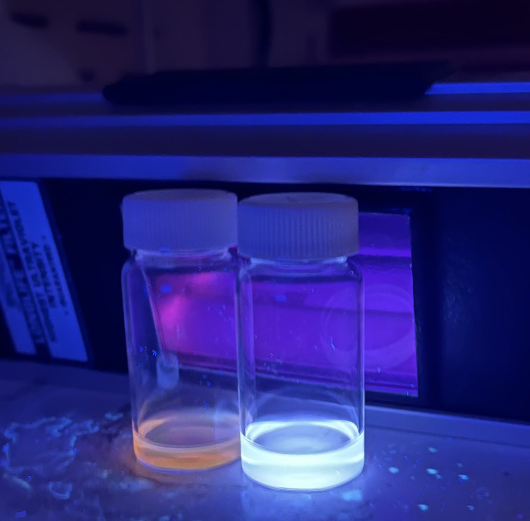 A glowing start for my summer research student!!! #fluorescentfriday #chemistry #PUI #newPI #quantumdots #summerresearch #undergrads #nano