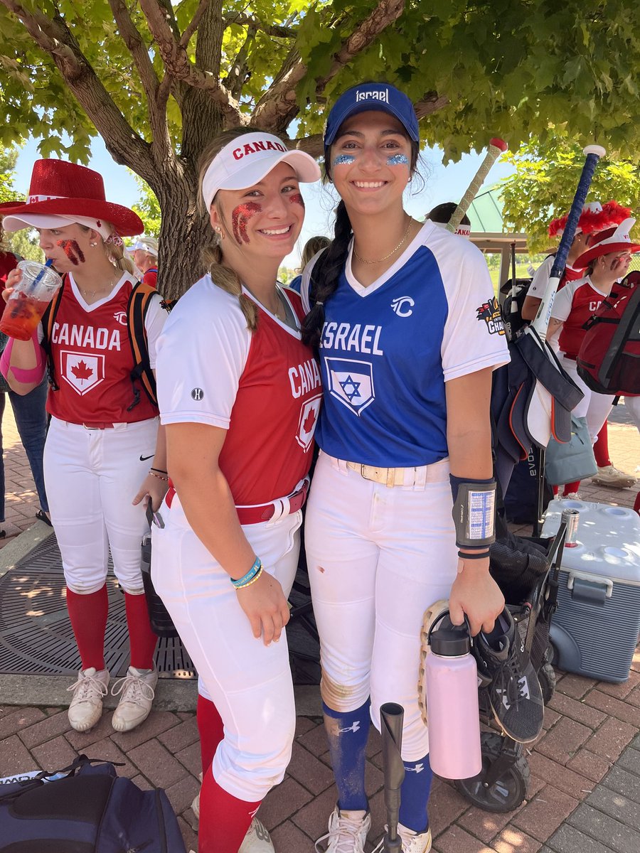 Love seeing our girls together at the international games in CO. Good luck ladies. Coach Ally and I hope to see you all playing on Championship Sunday when we arrive!! @COSparkFire @EmmaSimon2024 @olivia_chuck1 @SpaydSydney