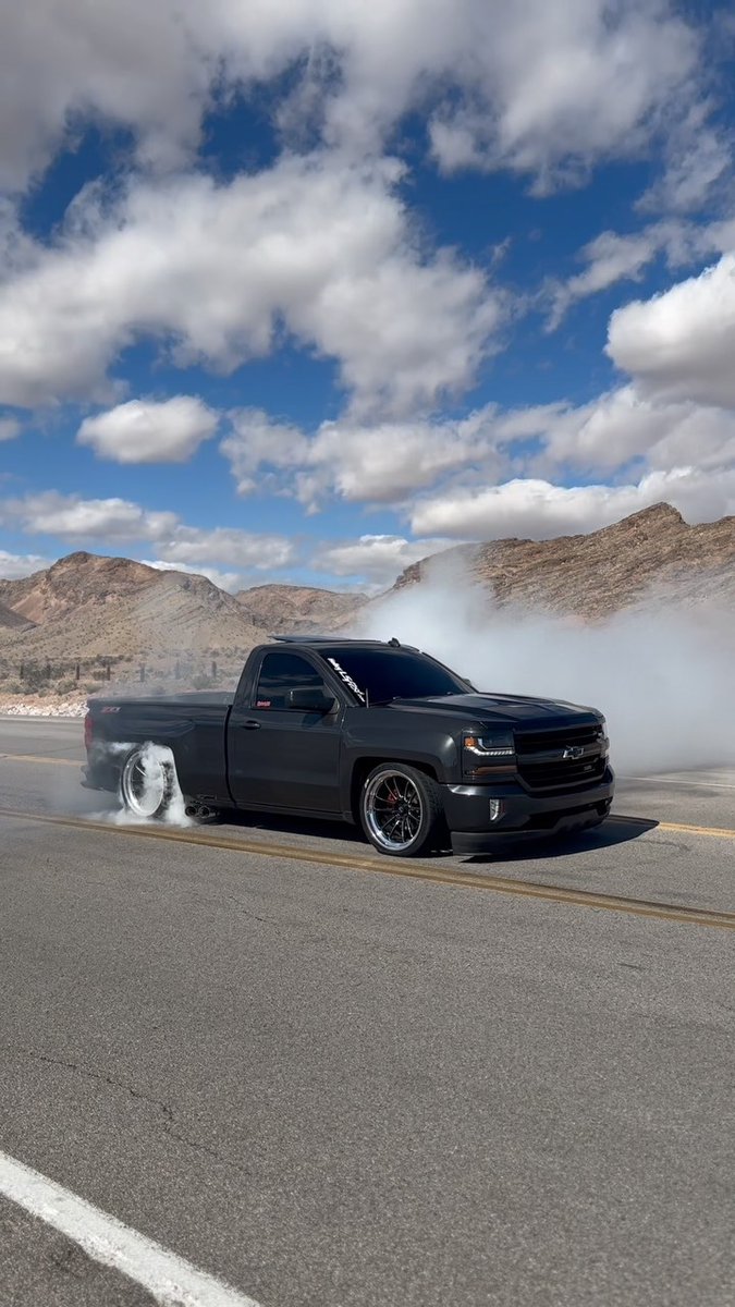 CosmisUsa's tweet photo. What do you like more: hyper silver or black with a machined lip?
Owner @charly.702
#cosmis #cosmisracing #cosmiswheels #comsisusa #wheels #wheel #truck #fitment #chevrolet #silverado #chevy #dropped #droppedtrucks #truckin #trucking #singlecab #lowtrucks #truckdaily #xt206r https://t.co/7gxDOd3SQE