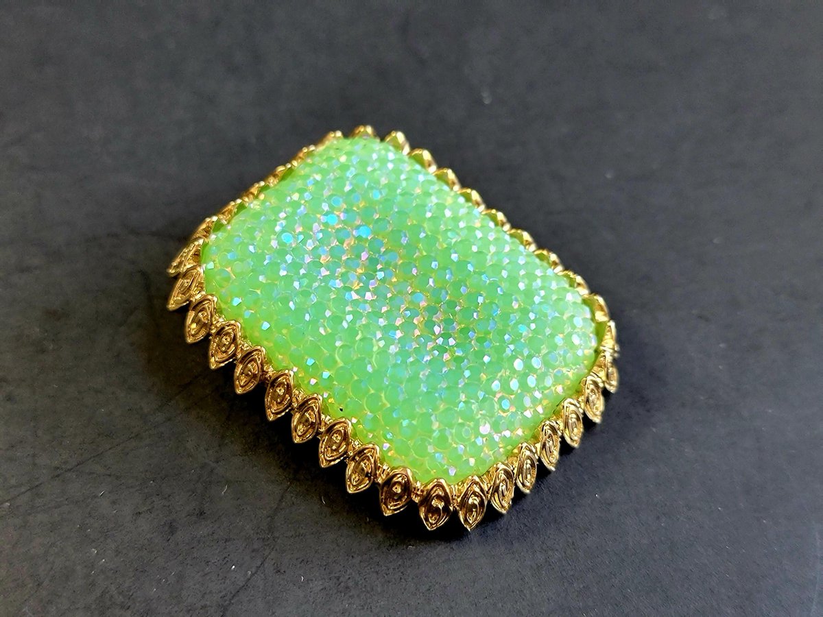 rina19545896's tweet photo. Excited to share the latest addition to my #etsy shop: Big druzy Sparkling Green Geometric Pendant,Green lucite pendant, Rectangular Pendant, Godmother gift https://t.co/0AI1L6Kpyg #green #wedding #mothersday #summer #plasticresin #no #gold #rectangularpendant #geometr https://t.co/mZrEyT2lWW