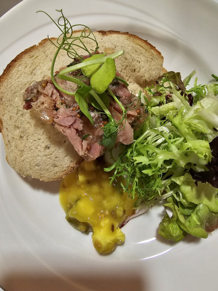 Giggleswick School Dining tweet media