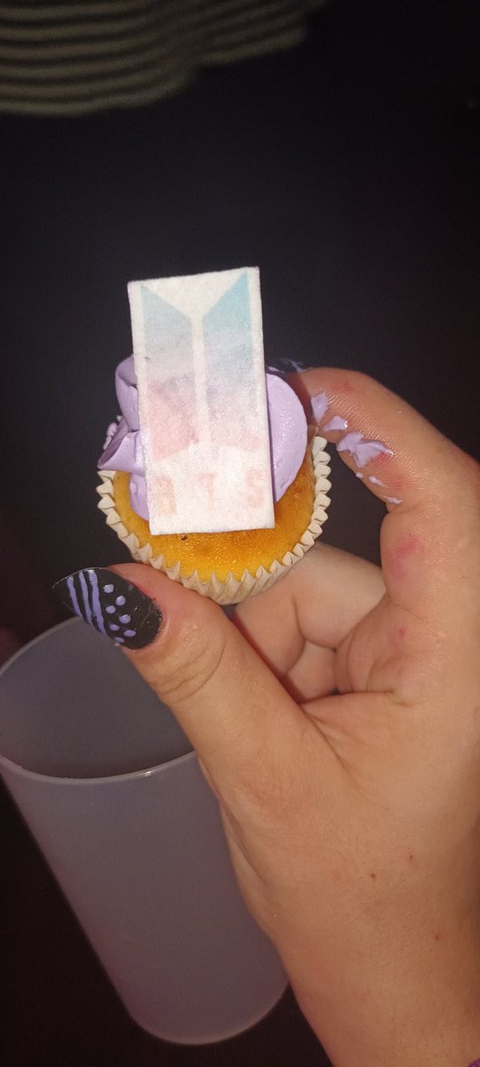 BlueHobiV's tweet photo. Tout simplement incroyable
#BTSnight @BTSFRANCE_ #BTS10thAnniversary https://t.co/K06Vv344YZ