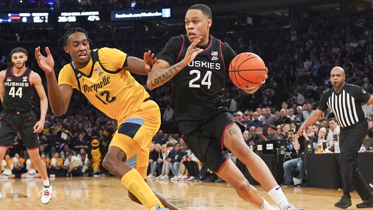 According to #NBA draft report cards, #Pelicans used their lone pick wisely. Many analysts are praising selection of Jordan Hawkins, calling the UConn guard the best shooter in this class. New Orleans receiving plenty of A/B grades from analysts: bit.ly/3Npp0yp