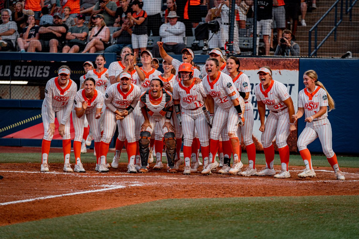 Surround yourself with the kind of people who look at you like this 🧡

#AllOne | #GoPokes
