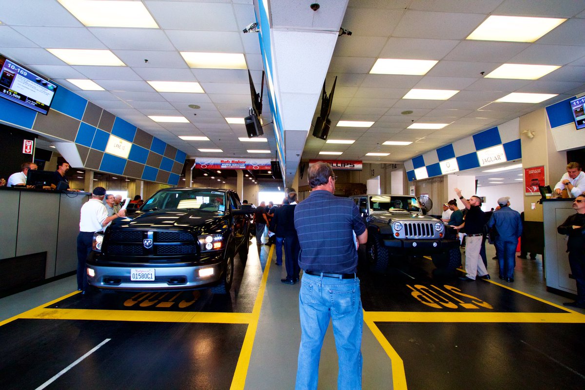 Car Dealership Guy tweet media