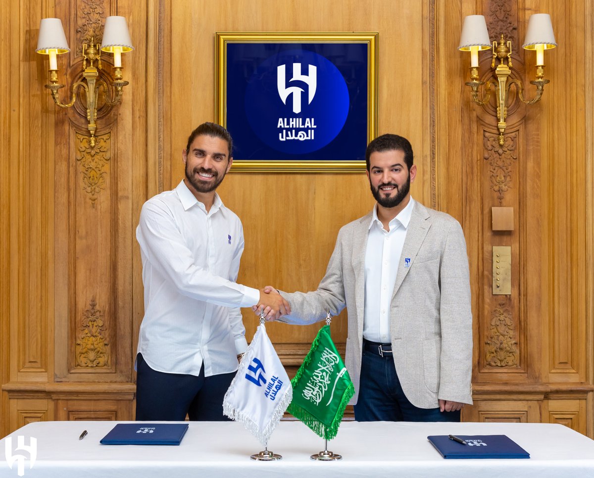 Alhilal_EN's tweet photo. ✅ ᴄᴏɴꜰɪʀᴍᴇᴅ ᴛᴏ #ᴀʟʜɪʟᴀʟ ✍🏻
💙🇵🇹
@fahad2 
@rubendsneves_ https://t.co/8Unr5zp4Ui