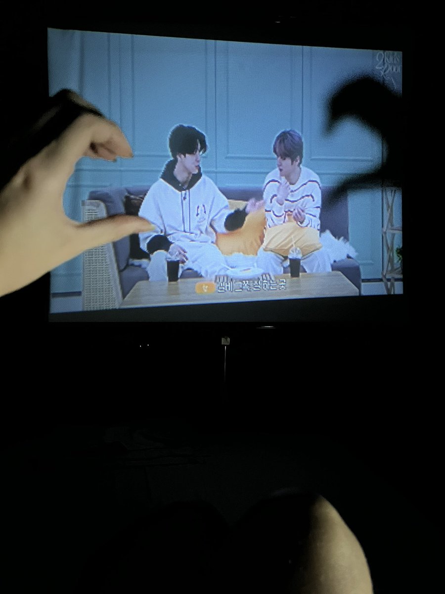 did i get a mini projector to watch minsung? yes