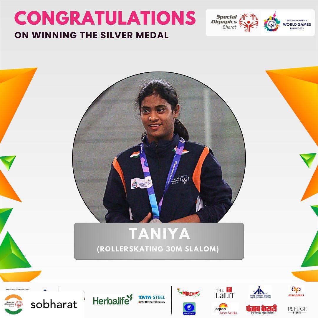 After an edgy start Taniya made it count as she finished with a silver in 30m Salom race! 🇮🇳🥈 

#Specialolympicsbharat 
#specialolympics #sobharat #rollerskate #inclusionmatters #InclusionRevolution #cheer4india  #proudmoment #bharat #india #cheer4india #womeninsports