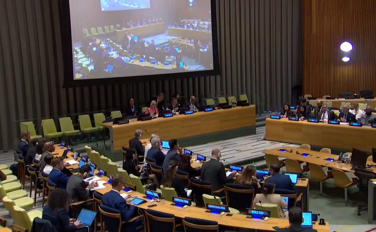 ItalyUN_NY's tweet photo. At #PBC meeting on the #Sahel, 🇮🇹 voiced full support to a multidimentional peacebuilding approach in the fight against terrorism and transnational organized crime, based on ownership, rule of law and inclusivity. 
#PeacebuildingDay https://t.co/gq4eo4vhz4