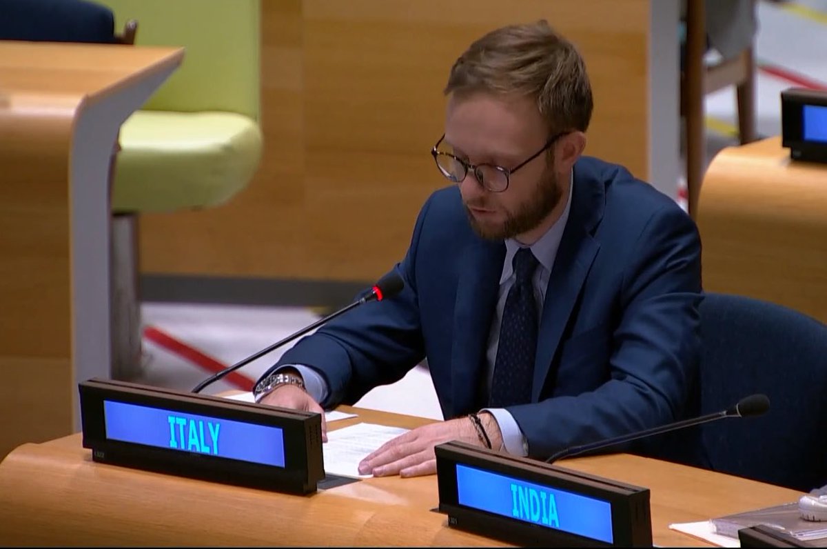 ItalyUN_NY's tweet photo. At #PBC meeting on the #Sahel, 🇮🇹 voiced full support to a multidimentional peacebuilding approach in the fight against terrorism and transnational organized crime, based on ownership, rule of law and inclusivity. 
#PeacebuildingDay https://t.co/gq4eo4vhz4