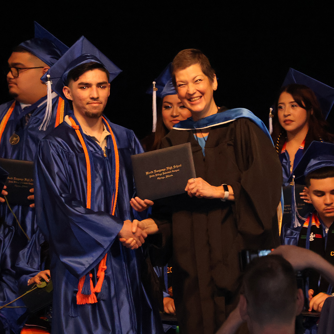 Options_Youth's tweet photo. SO PROUD OF OUR 2023 GRADUATES! World Language High School, Little Village, Chicago, June 2023. Our senior participants in the What's Up with Manhood Program have been with Options for Youth since they were Freshmen. It's exciting seeing them take the next steps in their lives. https://t.co/7GGPCAV3XF