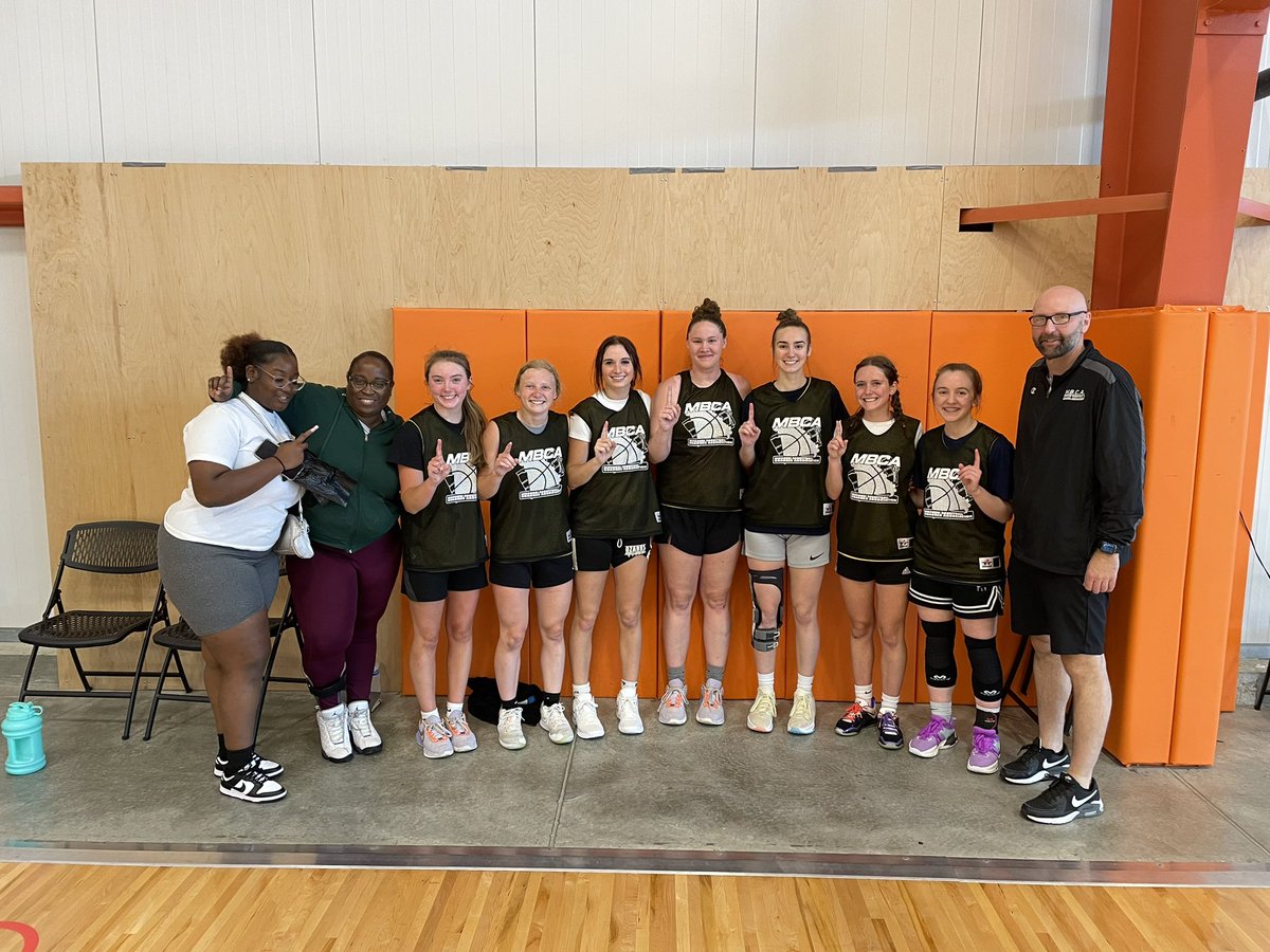 The champions of the <a href="/MbcaCoaches/">MBCA</a> Small College Showcase <a href="/mbcaerickson/">Shawn Erickson</a>