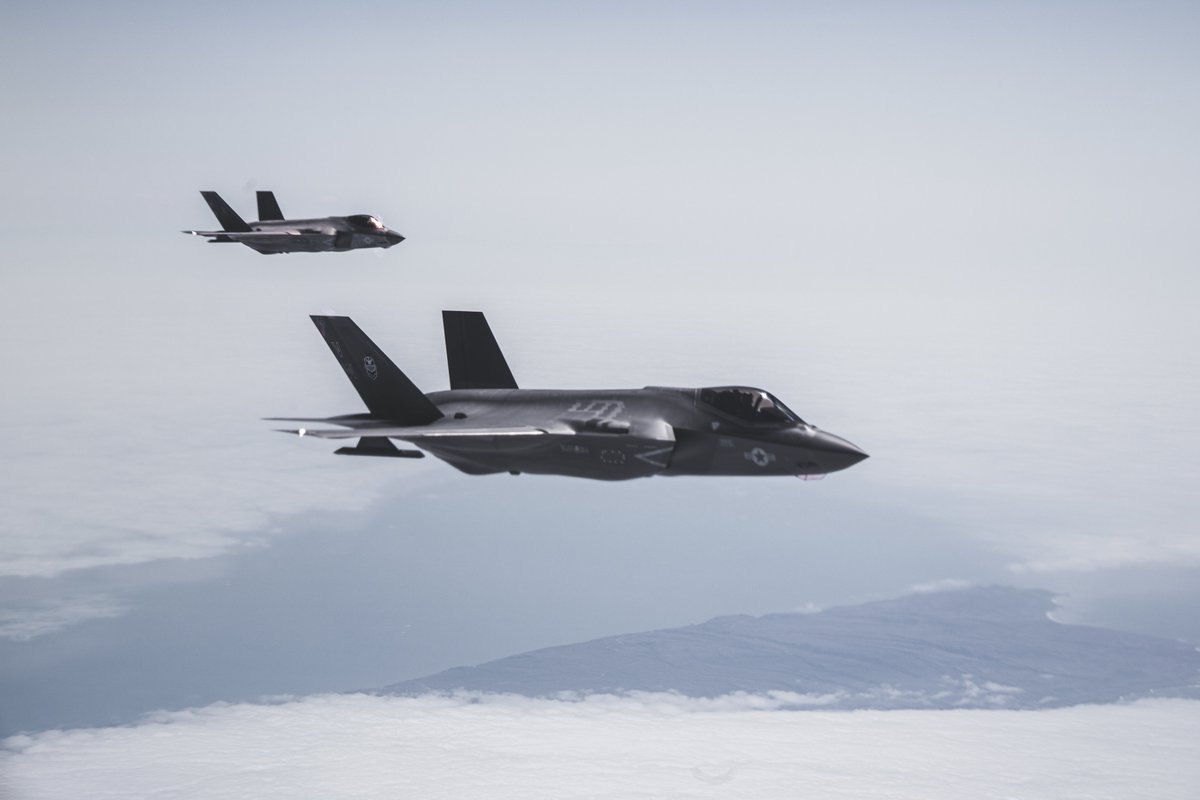 3rdmaw's tweet photo. #Marines from #VMFA314, 3rd MAW, flew 4 F-35C Lightning II jets from #California to #Australia! They flew >7,800 miles with #aerialrefueling and 4 stopovers enroute. This is a first for @USMC F-35Cs. The VMFA314  Black Knights are poised to train alongside our Australian #Allies. https://t.co/njo4L8K0AG
