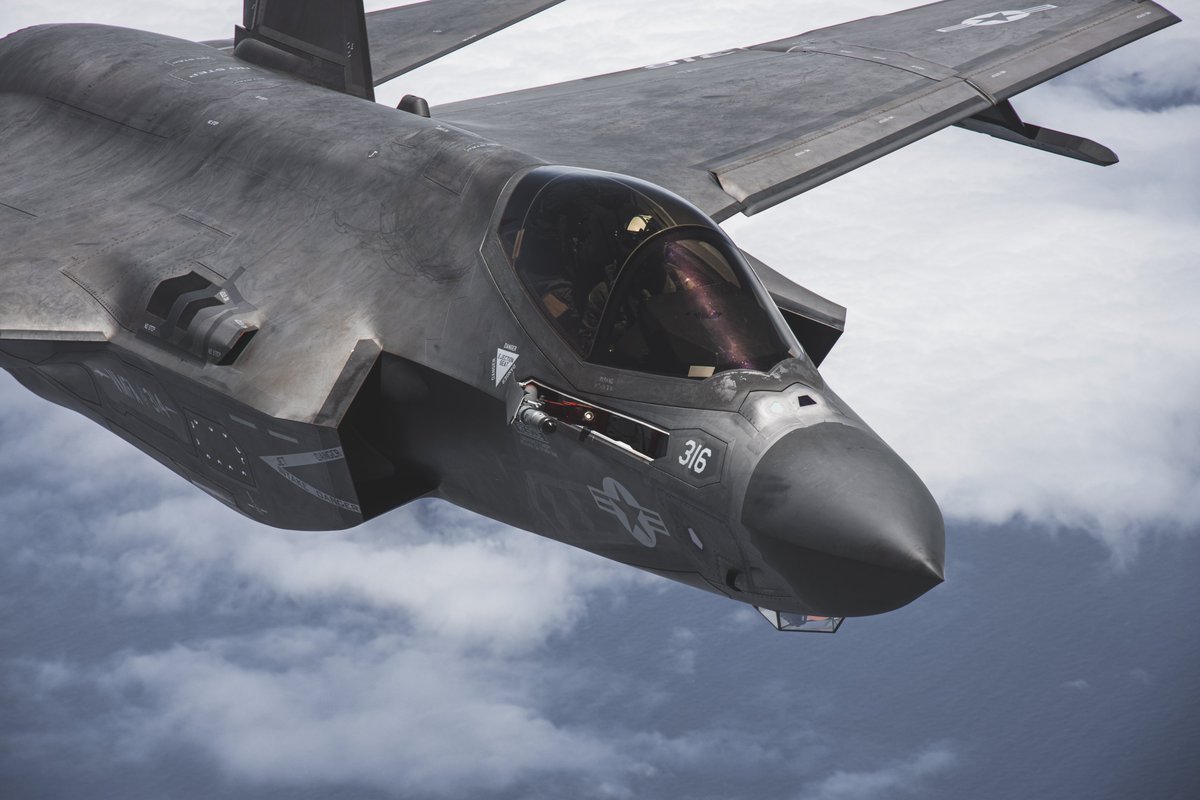 3rdmaw's tweet photo. #Marines from #VMFA314, 3rd MAW, flew 4 F-35C Lightning II jets from #California to #Australia! They flew >7,800 miles with #aerialrefueling and 4 stopovers enroute. This is a first for @USMC F-35Cs. The VMFA314  Black Knights are poised to train alongside our Australian #Allies. https://t.co/njo4L8K0AG