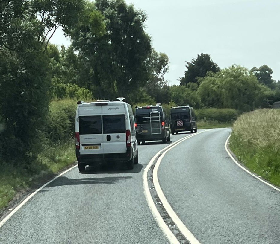 CV Convoy en route to <a href="/VanloveFest/">VANLOVE 🚐❤️</a> earlier today 🤗