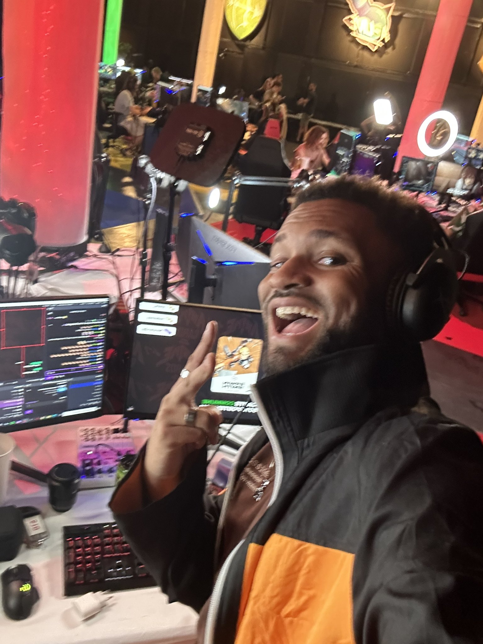 Mino on Twitter "ACTUELLEMENT EN LIVE DÉJÀ +1000€ SUR MON LIVE 🔥🔥 https//t.co/qD9g2NSZhP