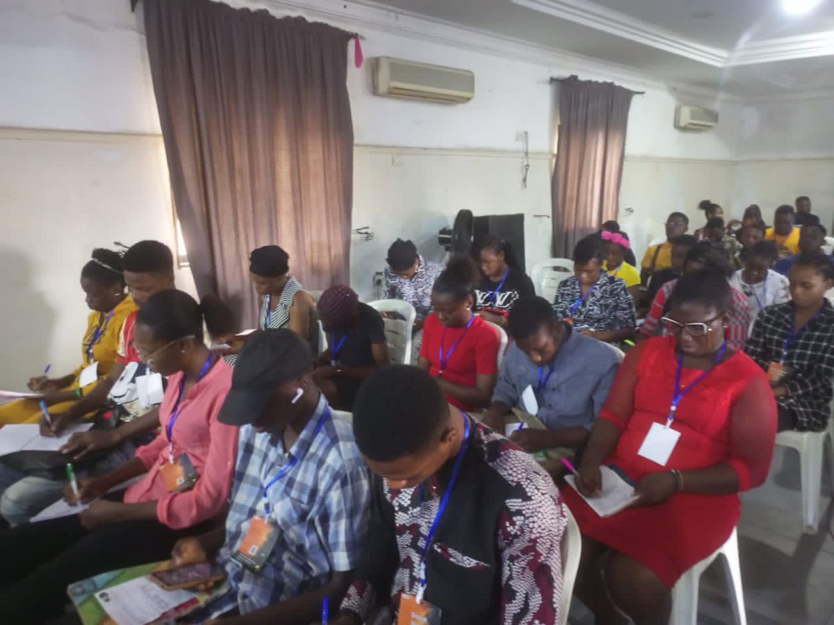 ashpotlevcon's tweet photo. Speaker: Queen Stella Okorie 

expertise of networking
1. Connecting with people online.
2. develop strategies of meetings people but don't change the purpose.
3. share and add value to people's life
4. be a good listener
5. build a good relationship
#levcon2023
#ashpotlevcon2023 https://t.co/qDHJSzn2np