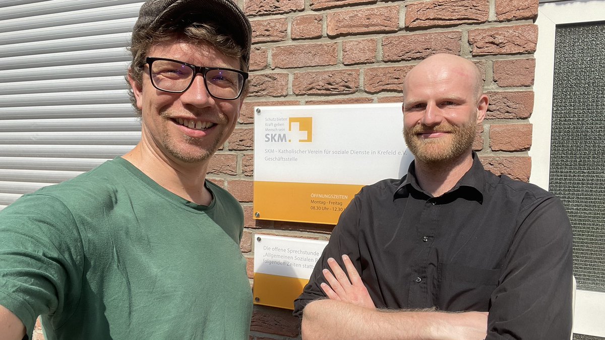 Heute war mein letzter Arbeitstag als Gewalt- &amp; Krisenberater beim SKM Krefeld. Danke für alles, lieber Jan 😘Nun werde ich mich auf Vaterwelten konzentrieren. Wir haben viel vor, auf geht’s 🎉 <a href="/SKM_BV/">SKM Bundesverband</a> #echtemaennerreden