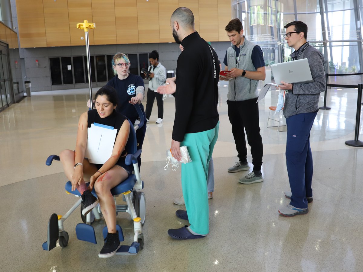 RushMedical's tweet photo. As part of our ongoing emergency preparedness efforts, RUSH held a mass casualty event drill involving 70 staff members and 25 mock patients from @RushUniversity. These large-scale drills simulate a real emergency in the Chicago area and test our emergency management plans. https://t.co/OsnJVKnVDE
