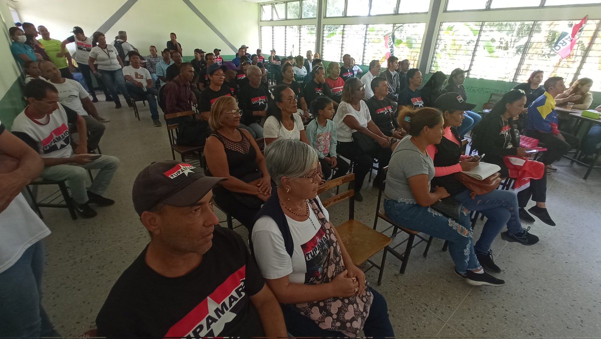 #AlMomento|| continúa Secretariado Regional Ampliado del Estado <a href="/caraboboMRT/">CaraboboMRT</a> con proceso de postulación y valorización para luego decidir los tres Rebeldes que asistirán al Secretariado Nacional Ampliado 2023.

#PorLaVidaYLaPaz