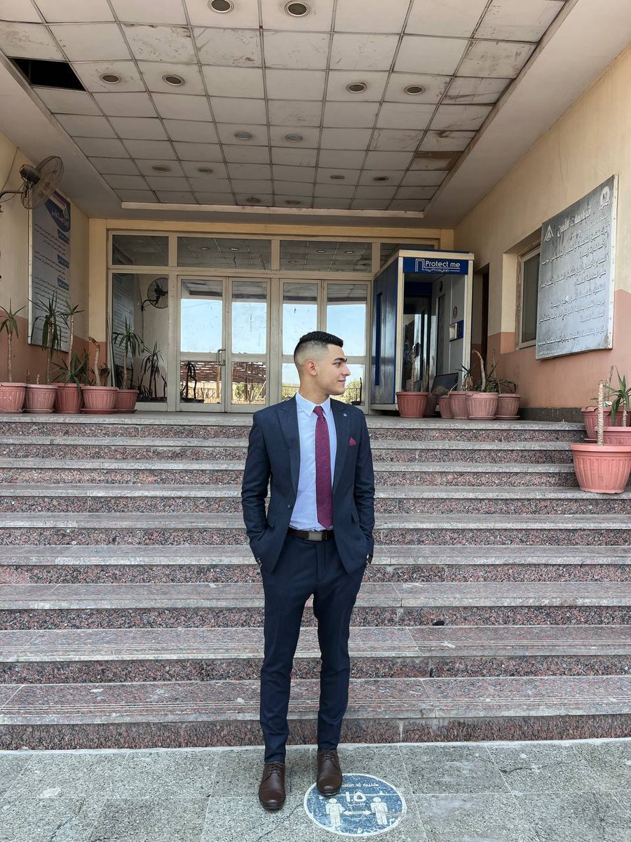 الحمد لله حتى يبلغ الحمد منتهاه🎓♥️
Graduation Project 🥰
Senior 2023✅