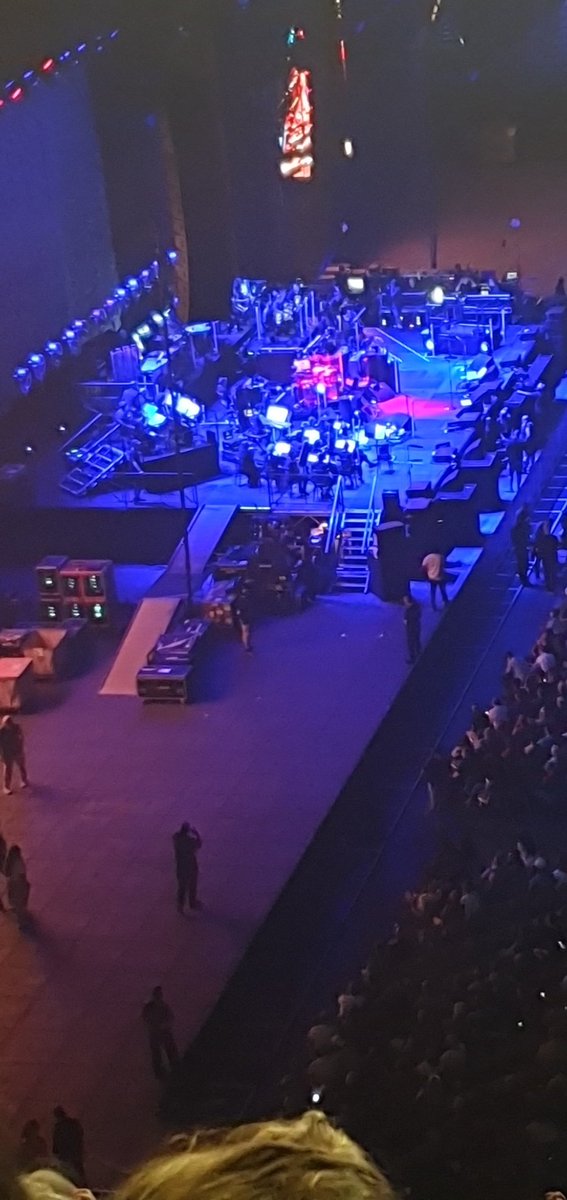 marbrier78's tweet photo. @TheWho @ParisLaDefArena Come On !! https://t.co/lI1Ra9KFrx