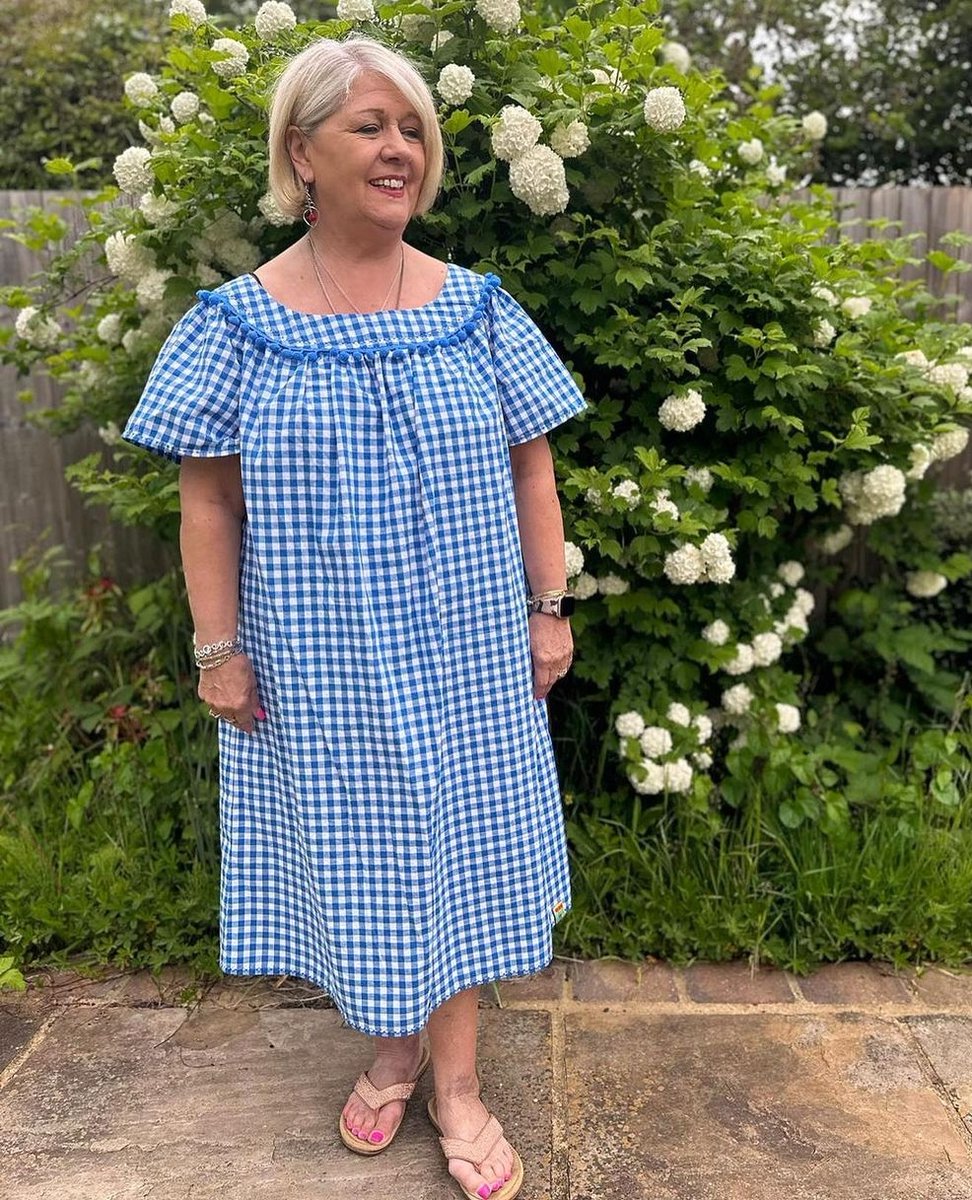 SimpMcCalls's tweet photo. Gingham season is in full swing, check out these McCall's Summer looks π
1. @heysewgeorgie in #M8306 a vintage Laura Ashley reissue
2. @mirry_maker #M7969
3. @sewcrabbybee cotton #M8158
4. @crookedpins wearing her #M7974
5. @zestandlavender #M8036
https://t.co/ne9P2SgC3R https://t.co/ooEggbIOWV